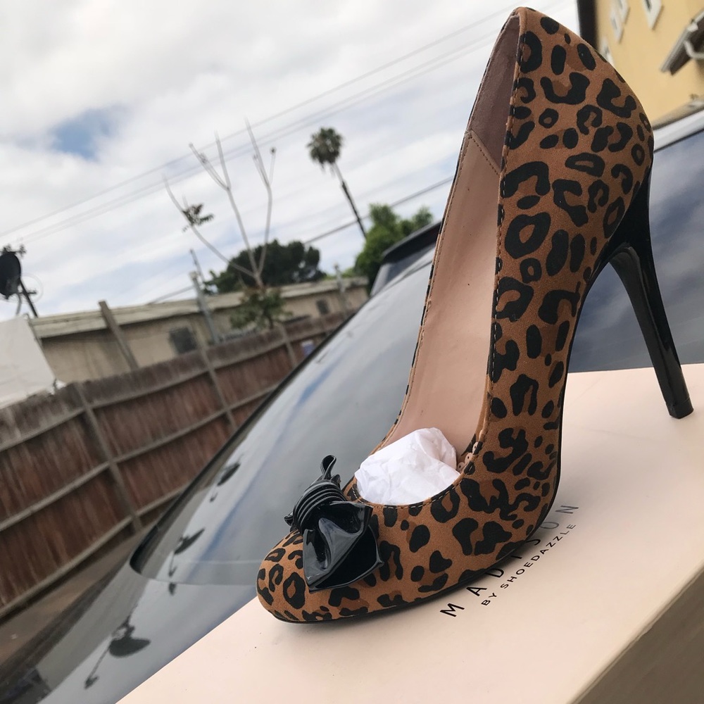 Leopard pumps